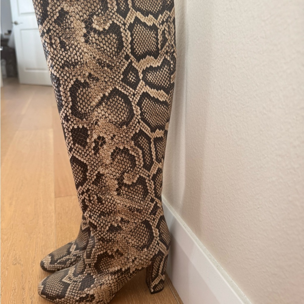 Vince Textured Leather Boots - Picture 2 of 8